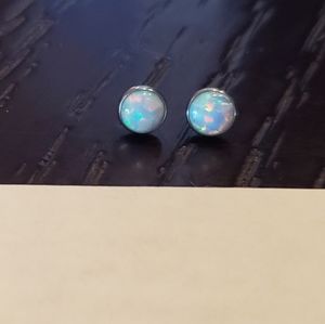❌SOLD❌White opal pair threadless ends